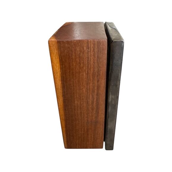 Vintage Rosewood Box with Pre
Columbian Fabric in Glass - Picture 5 of 10